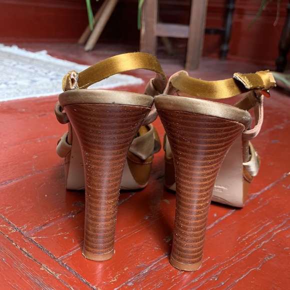 Nine West strappy high heels. - Picture 3 of 7